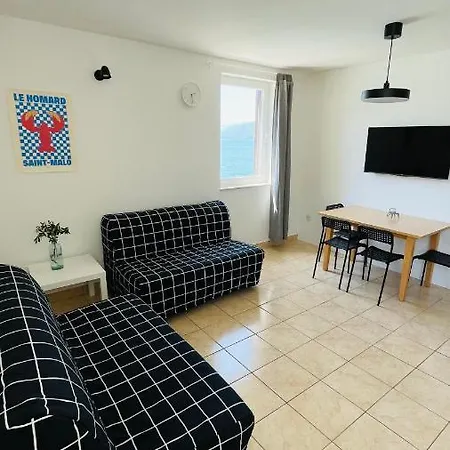 Bee Guest house *